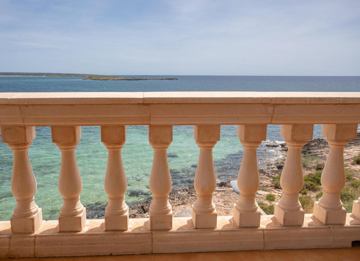 Beachfront Holiday Apartment Lotja 7 - Grupo Berna Colonia de Sant Jordi Екстер'єр фото